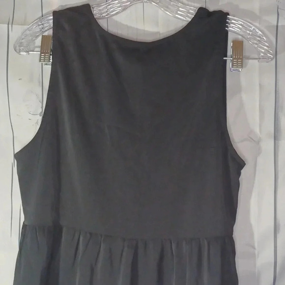 Sherosa v-neck sleeveless black dress NWT - Picture 7 of 7